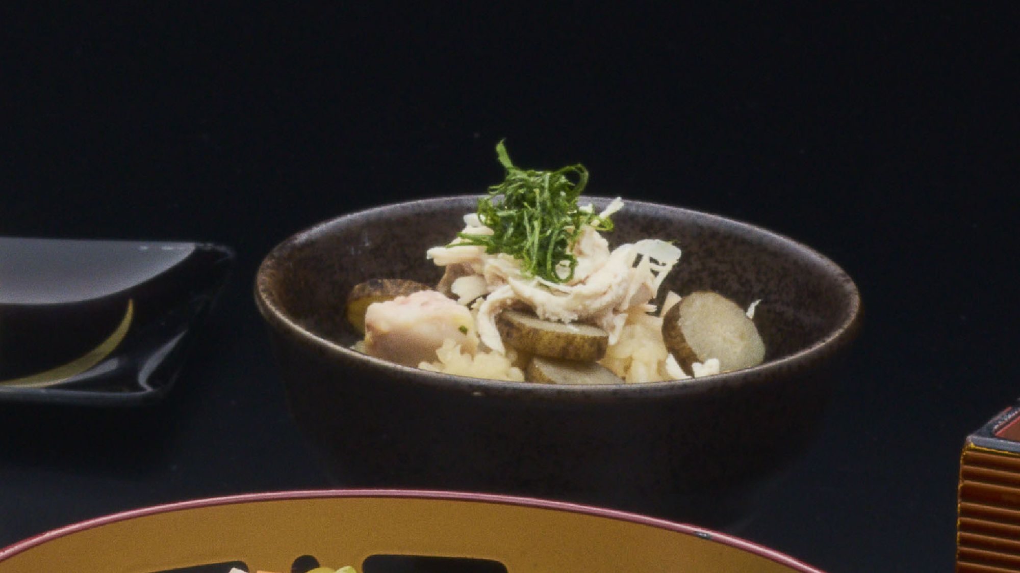 【ご夕食】熊野絢爛割烹-白龍-／食事＜熊野地鶏と秋の牛蒡の炊込み御飯＞