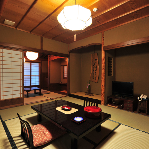 Detached guest room (photo is an example)