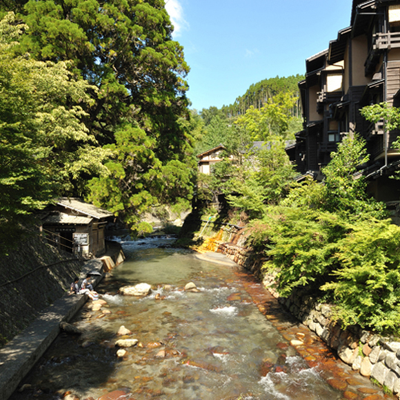 On the bridge of Kurokawa Onsen