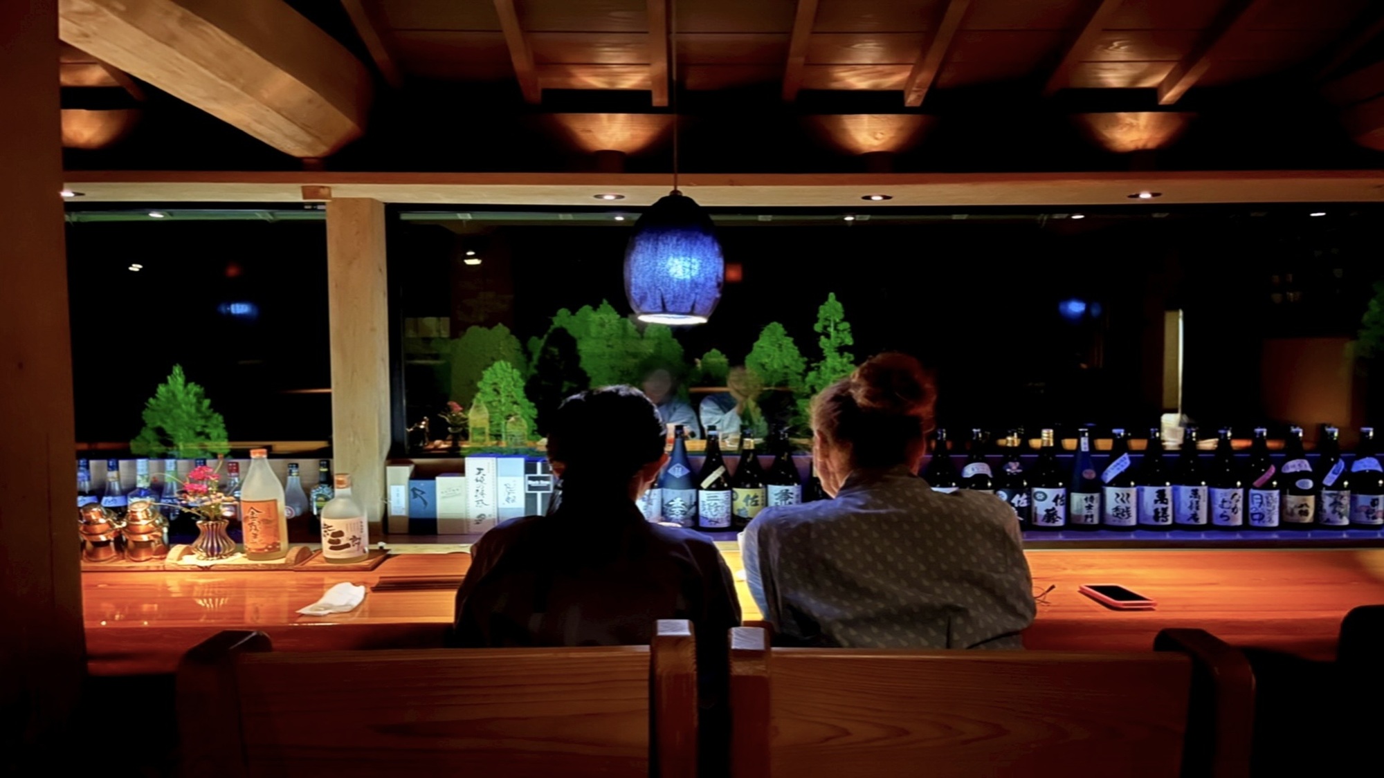 宿泊者専用のラウンジバー