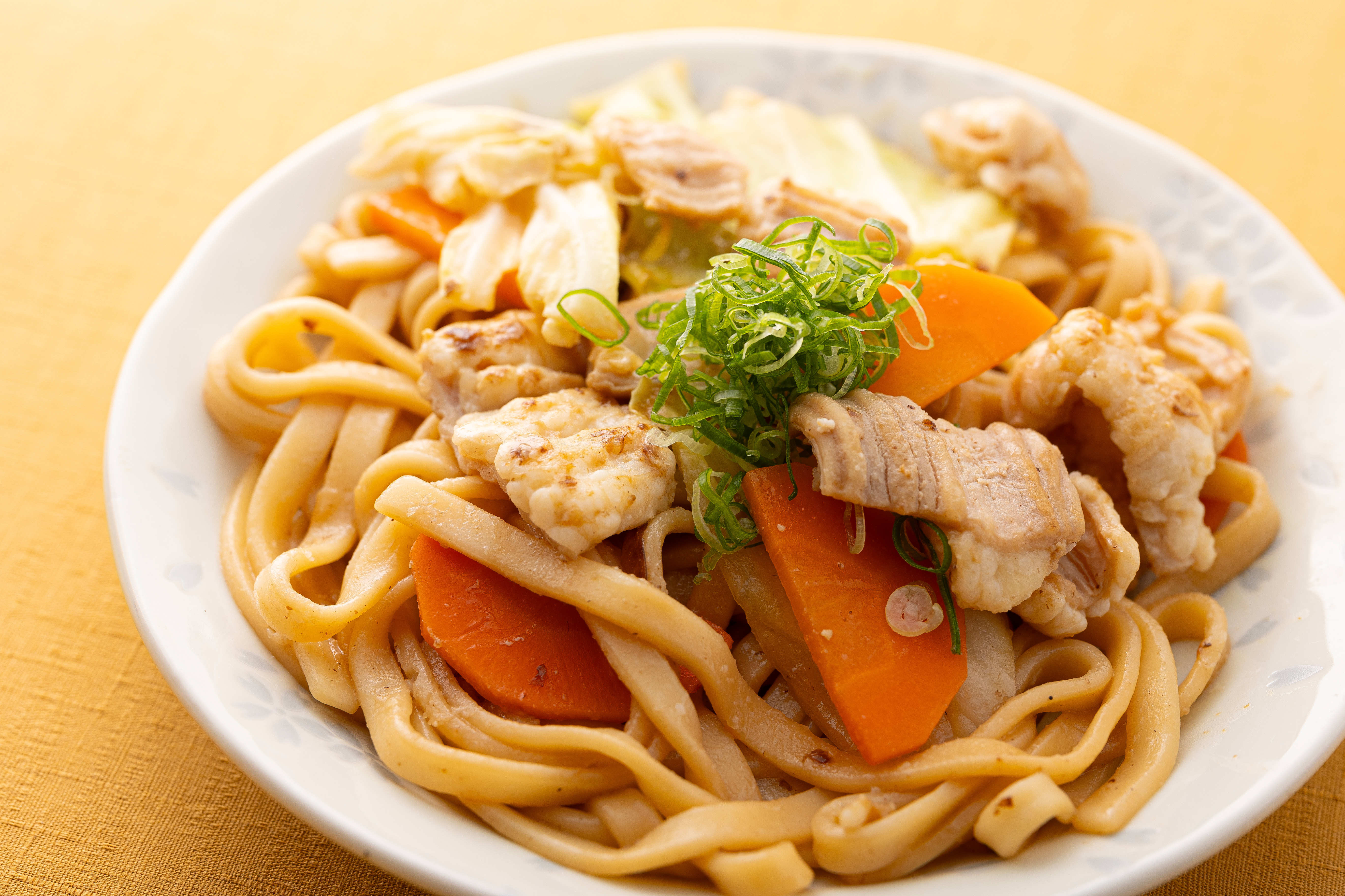 ホルモン焼きうどん