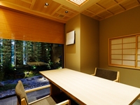 【ゴールデンウィーク限定・料亭食】お食事は隣接した専用厨房から出来立ての「特別懐石」をご賞味ください