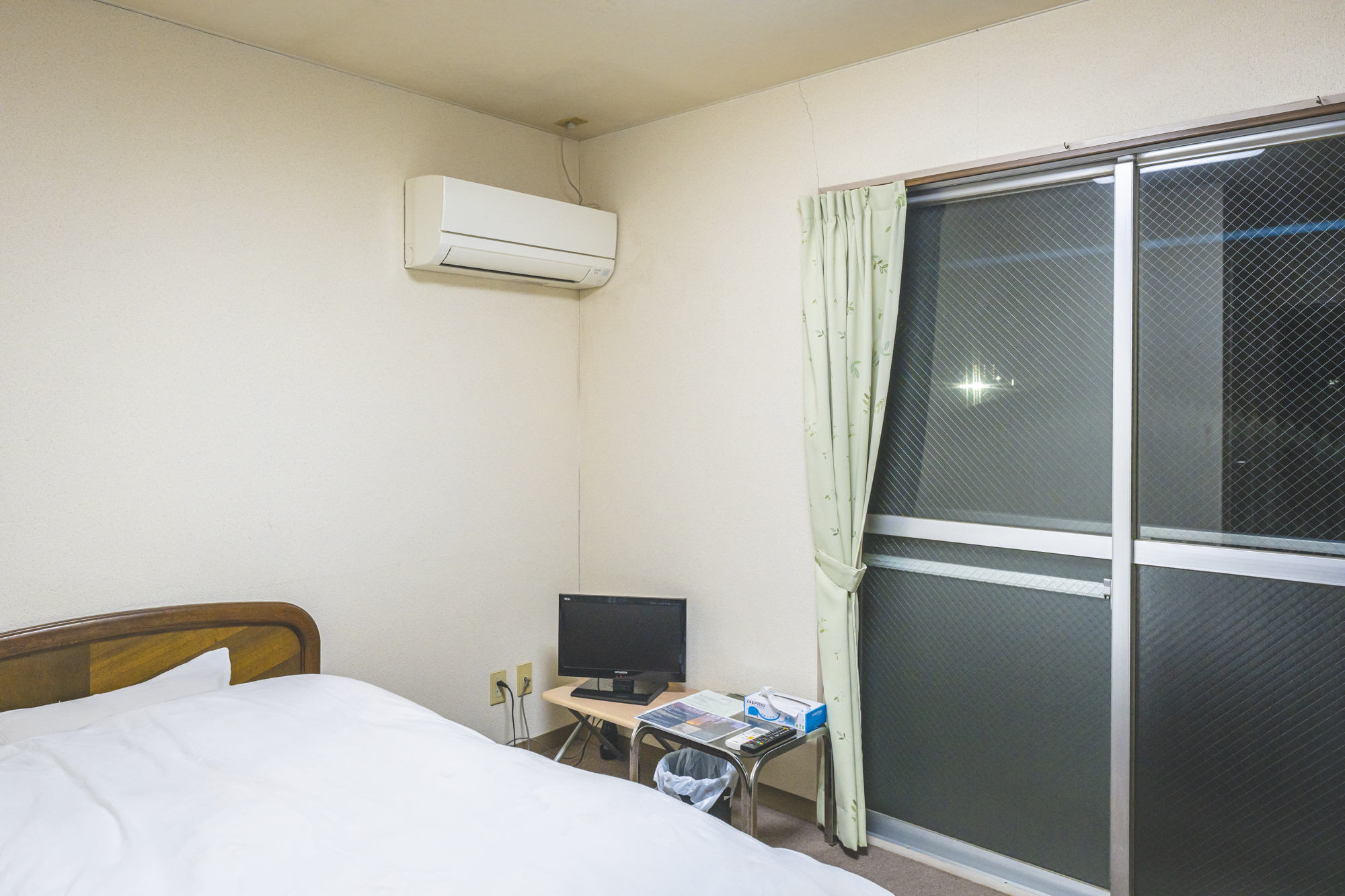 洋室シングル バストイレ付