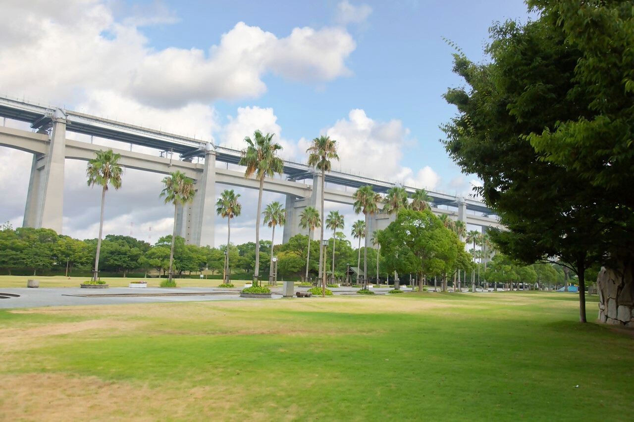 瀬戸大橋記念公園までお車で約7分