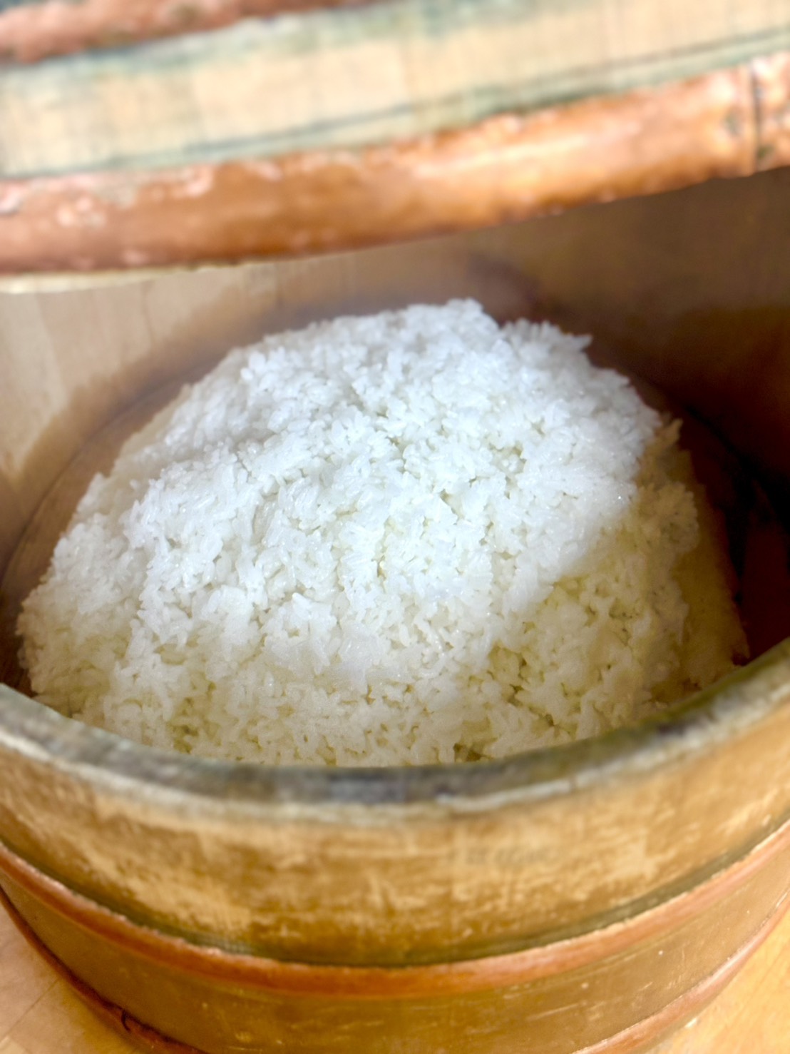 朝食も夕食も炊き立てのご飯がおかわり自由