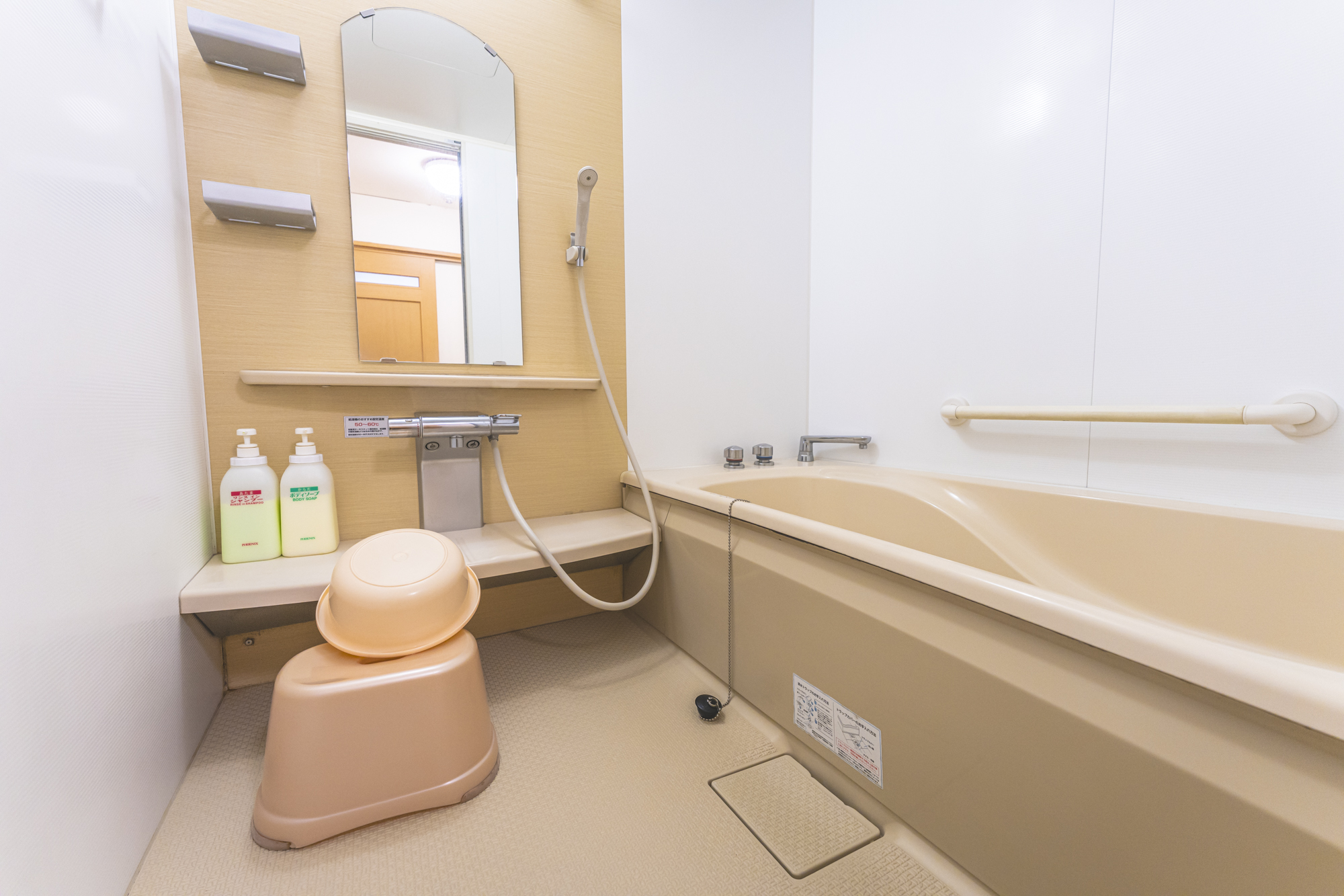 1階 個別浴室（共用）