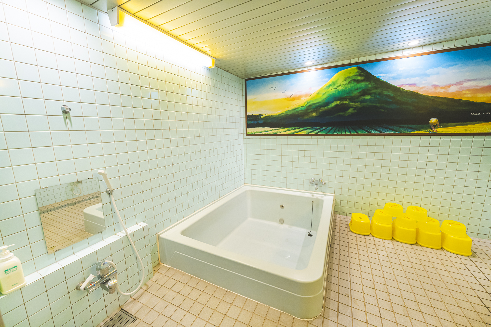 洗面台は５つあり広々