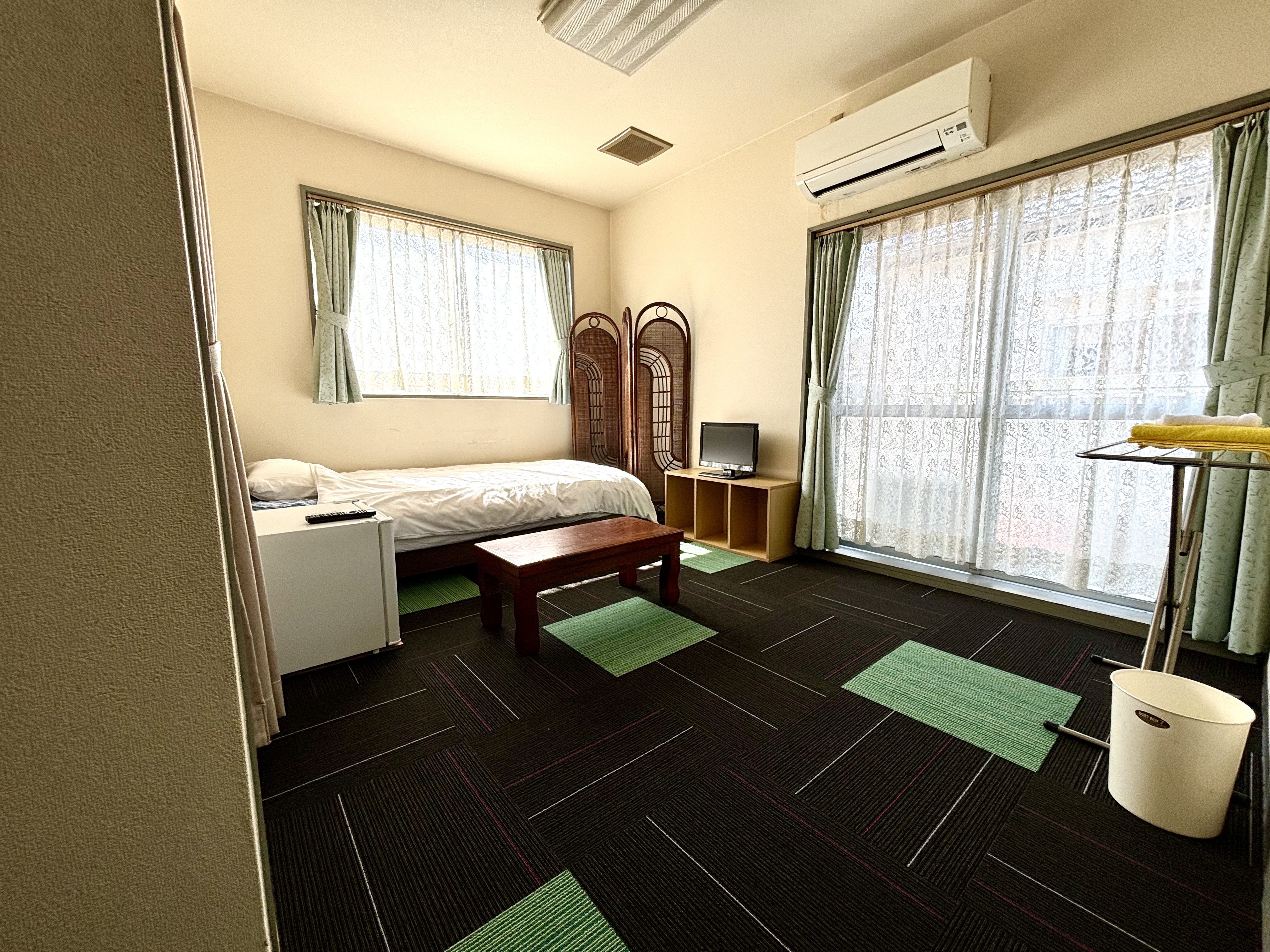 シングル洋室 バス・トイレ付