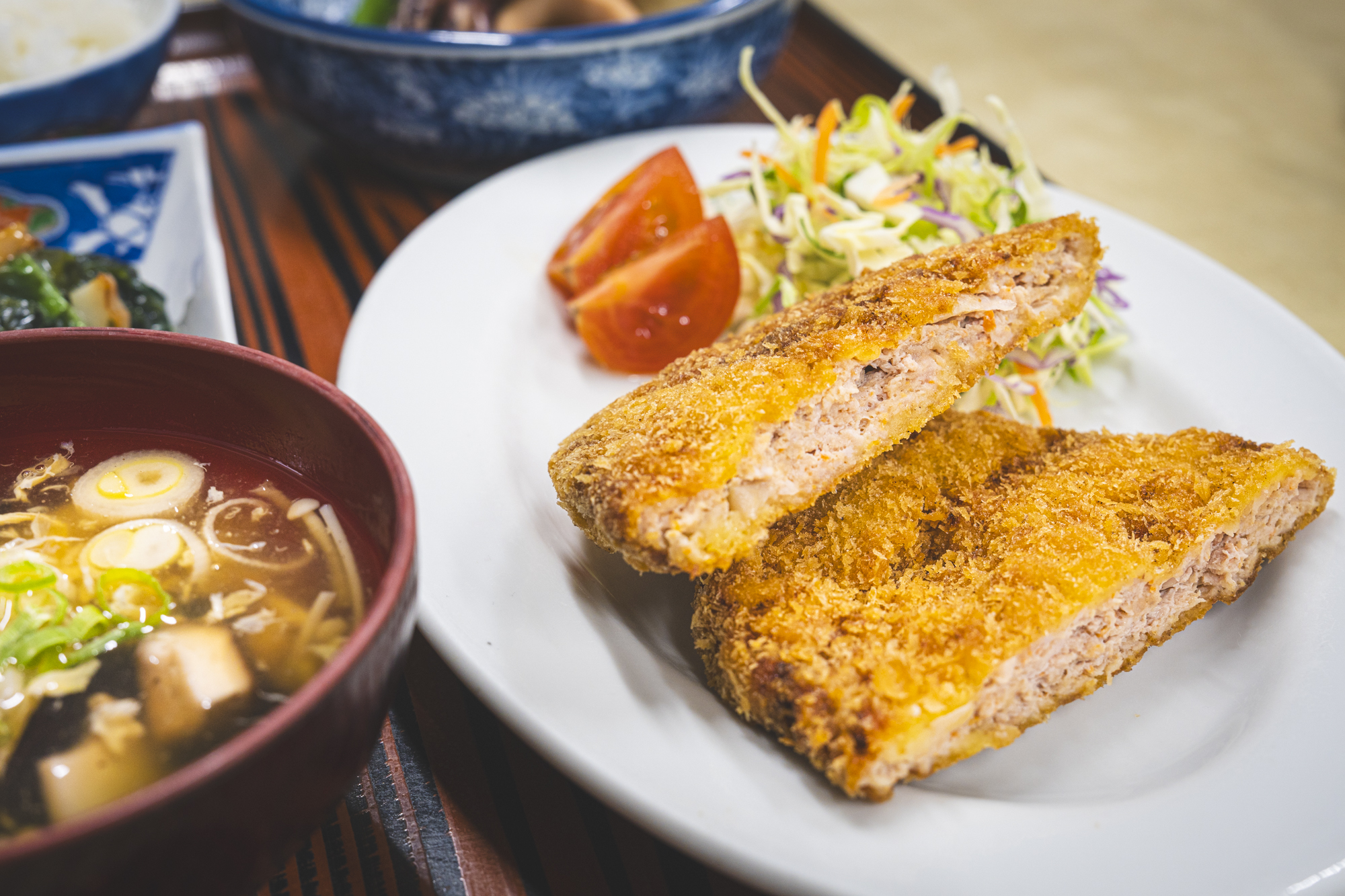 夕食メニューの一例