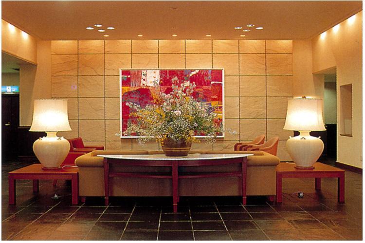 Lobby (TOP)