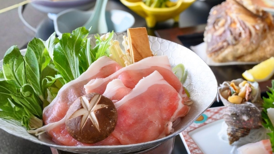 【1日5組限定〇お年玉プラン】新春価格1万円！米の娘豚しゃぶと海の幸会席〇温泉で静かな冬の休息を