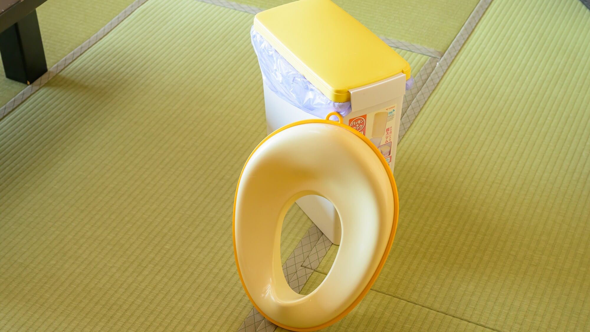 【お子様貸出グッズ】お子様用便座、おむつバケツ、おねしょシートなど。フロントまでお声がけください