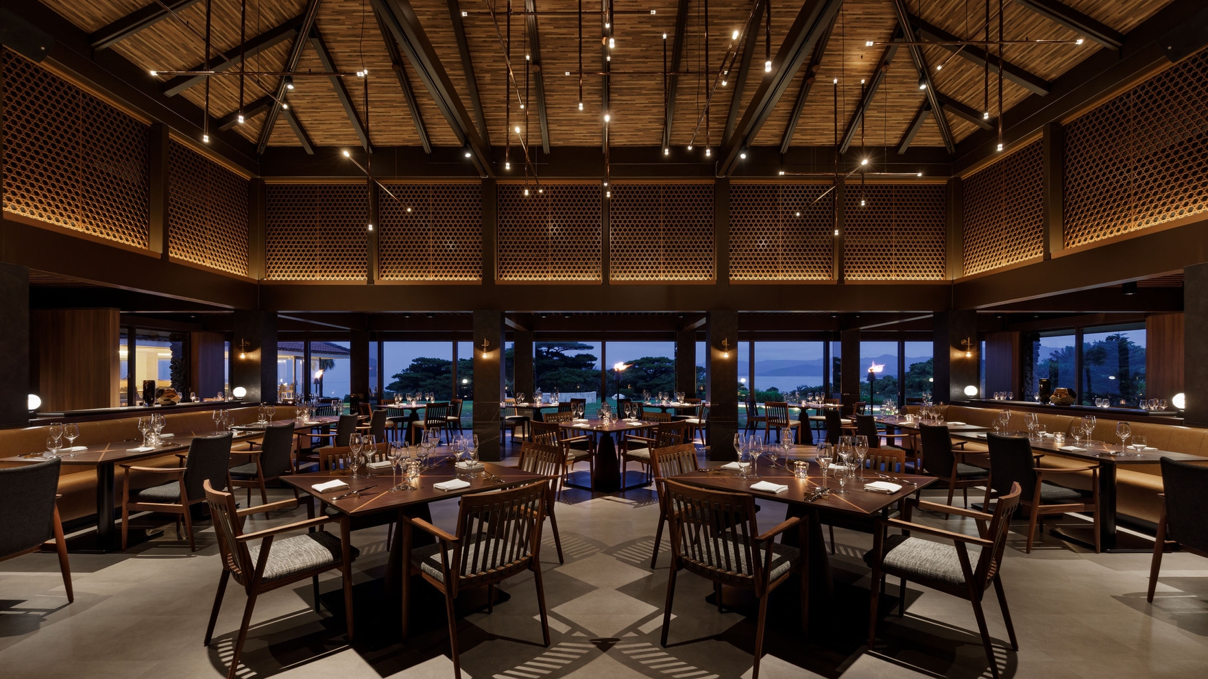 【Island Resort Stay】夕朝食付きプラン＜レンタルカート付＞