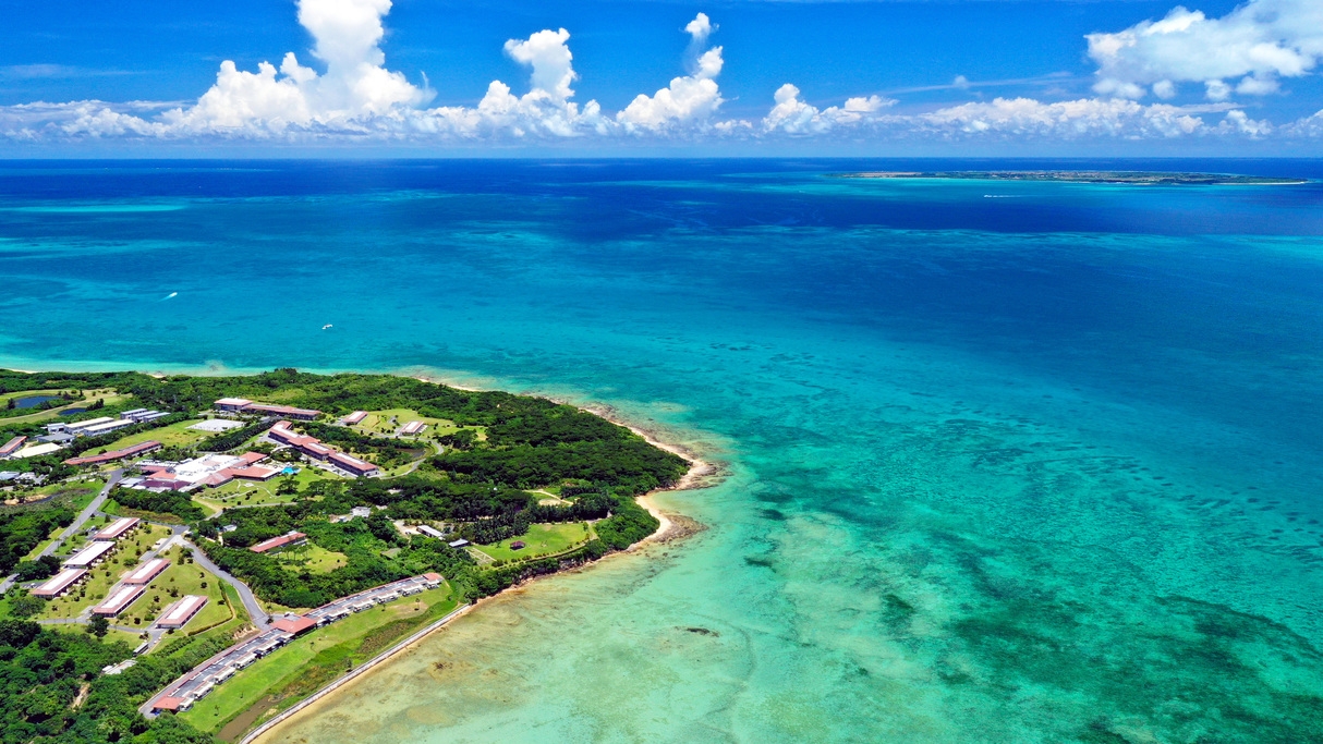 【直前割】アウトバスが魅力のオーシャンビュー・バススイートが30％オフ！朝食付き＜レンタルカート付＞