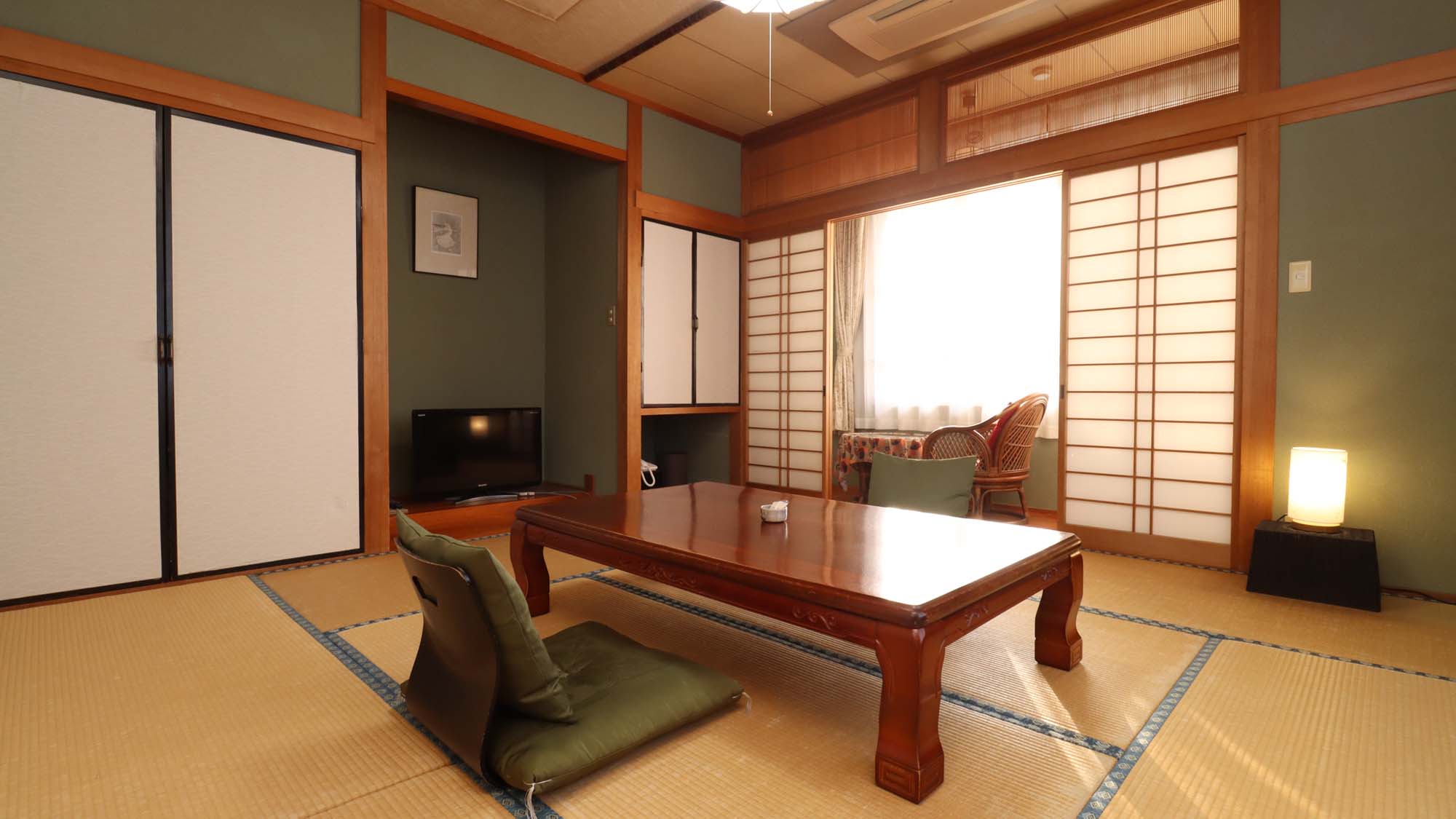 【客室／和室8畳】