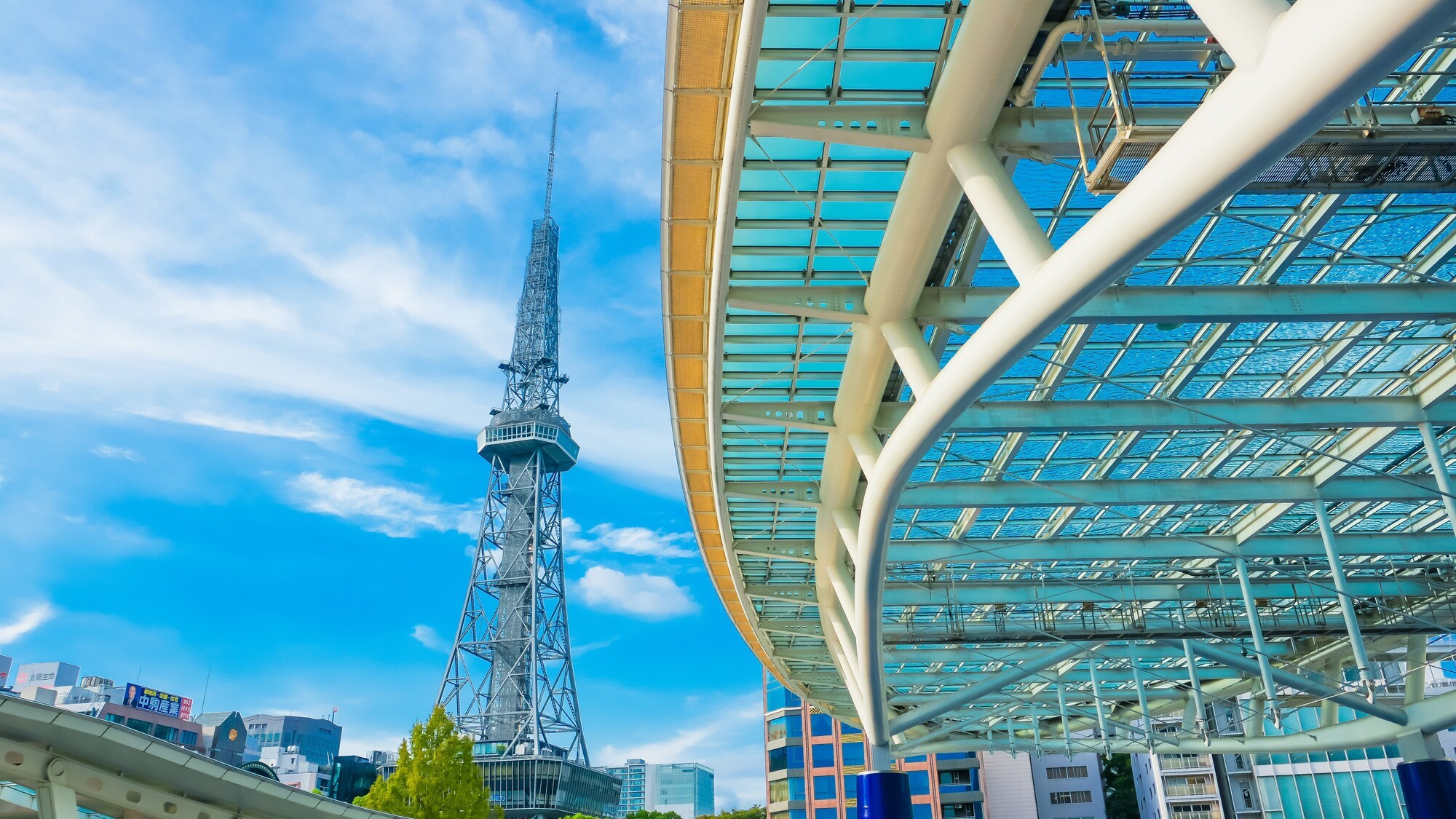 中部電力 MIRAI TOWERとオアシス21