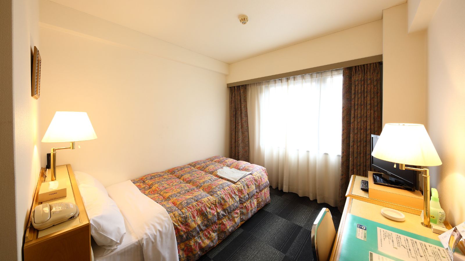 【セミダブル】部屋