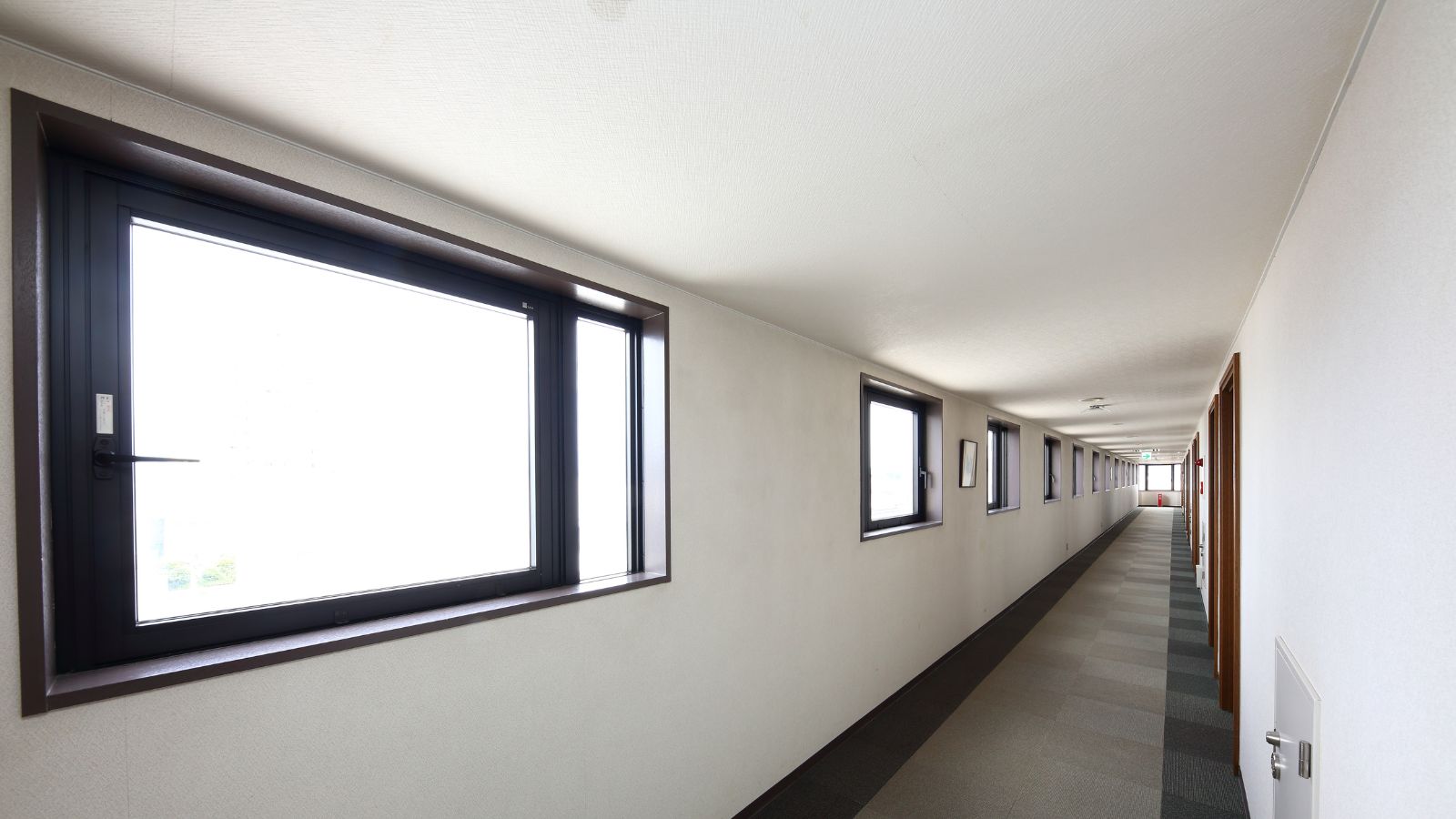 【廊下】