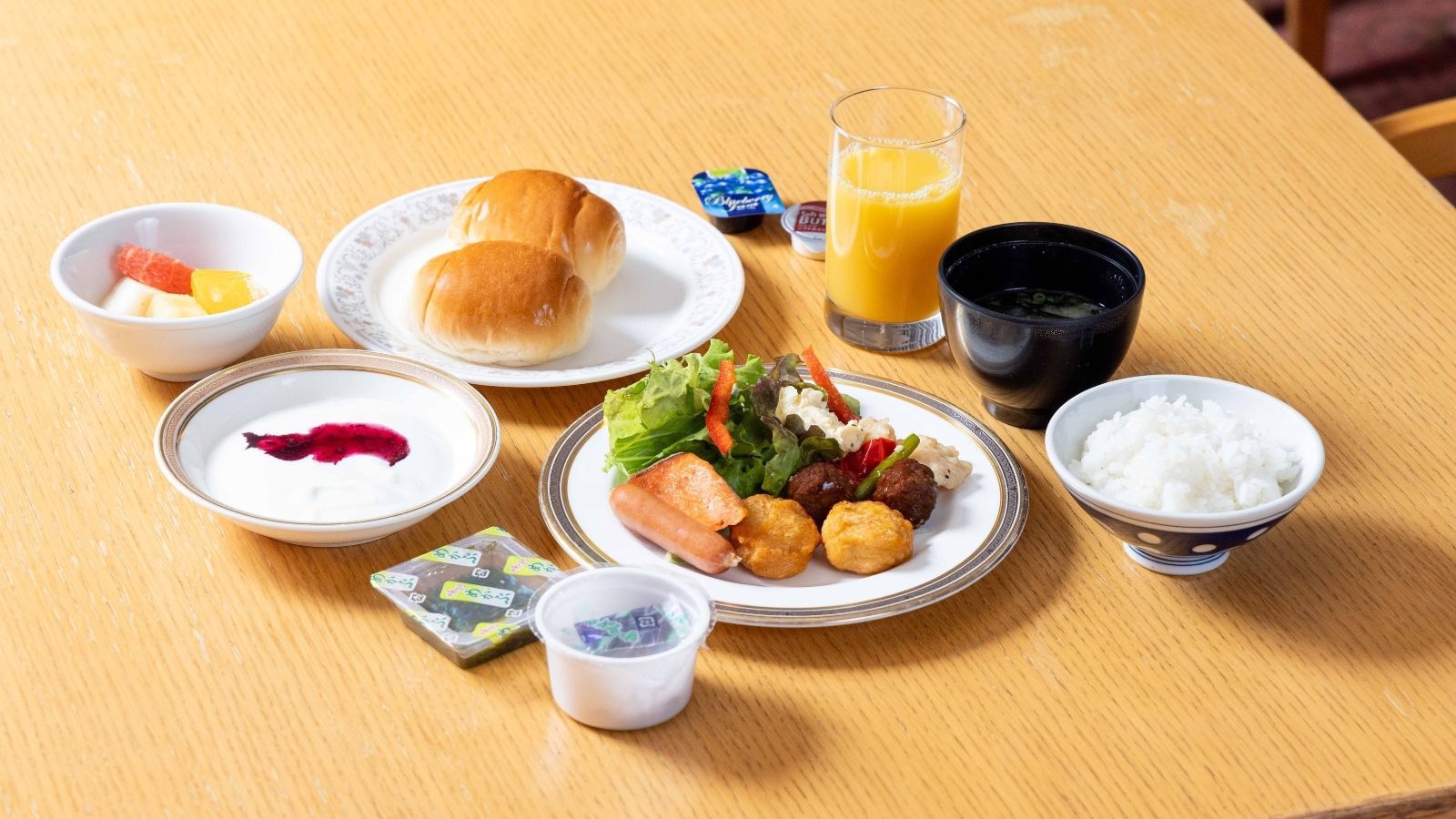 【連泊ECOプラン｜朝食バイキング付き】5連泊以上で15％OFF！日替わりの朝食で出張利用に最適♪