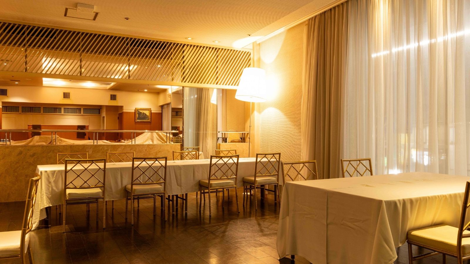 朝食会場