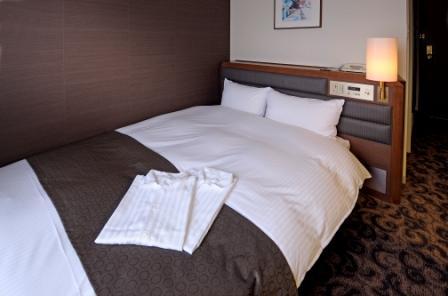 Semi-double room for 2 people