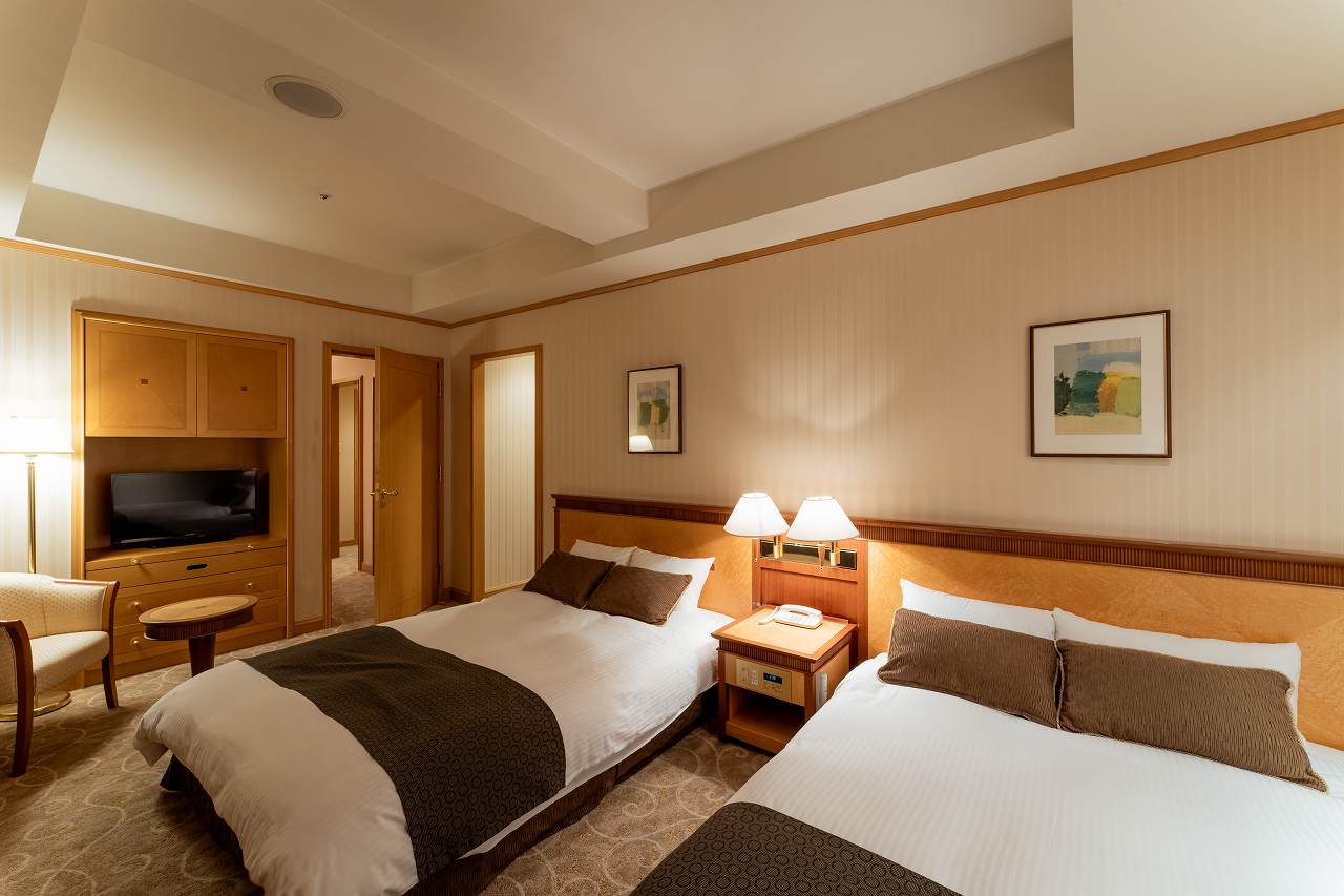 スイート(寝室)