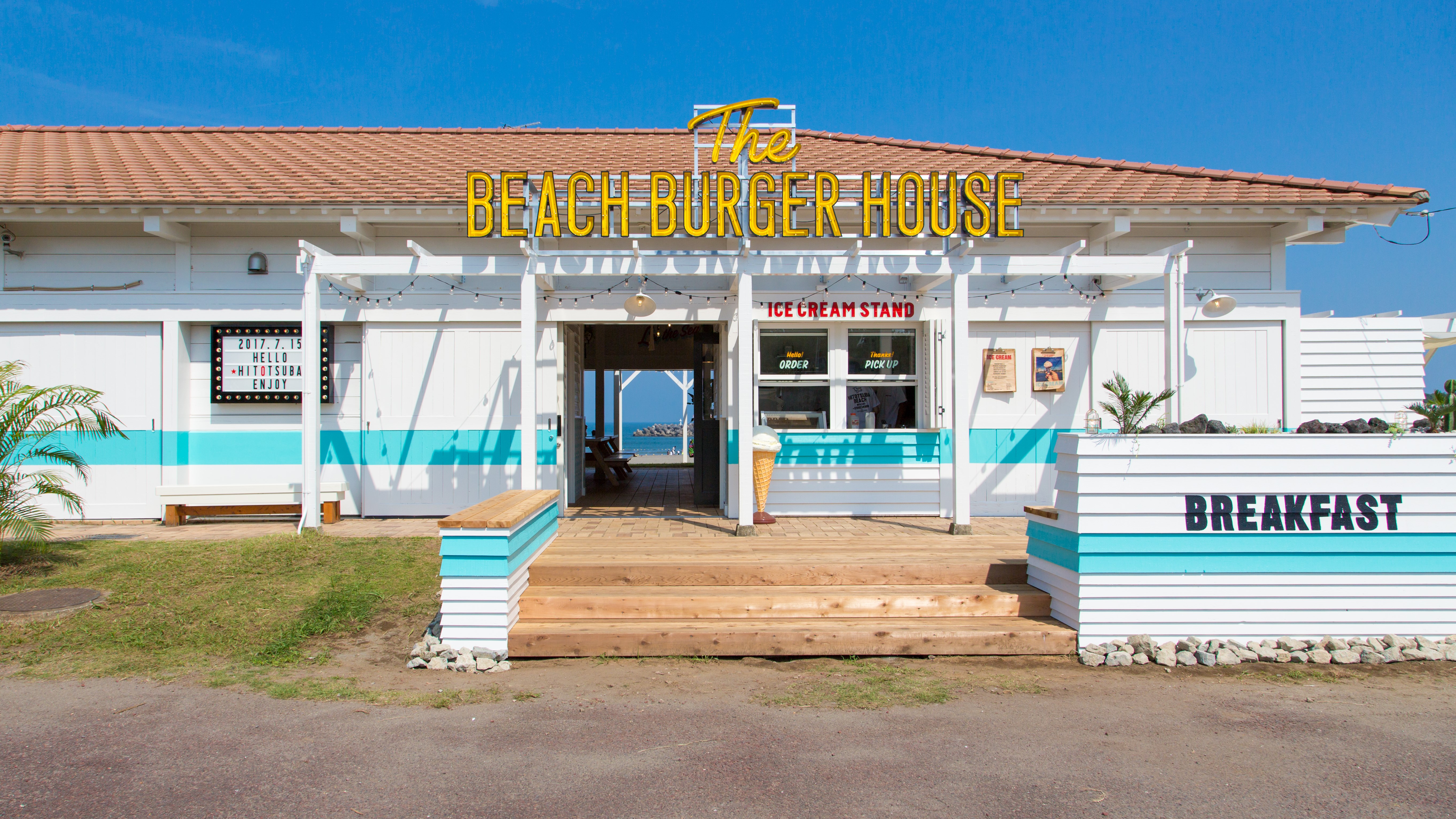 ■周辺施設■The BEACH BURGER HOUSE
