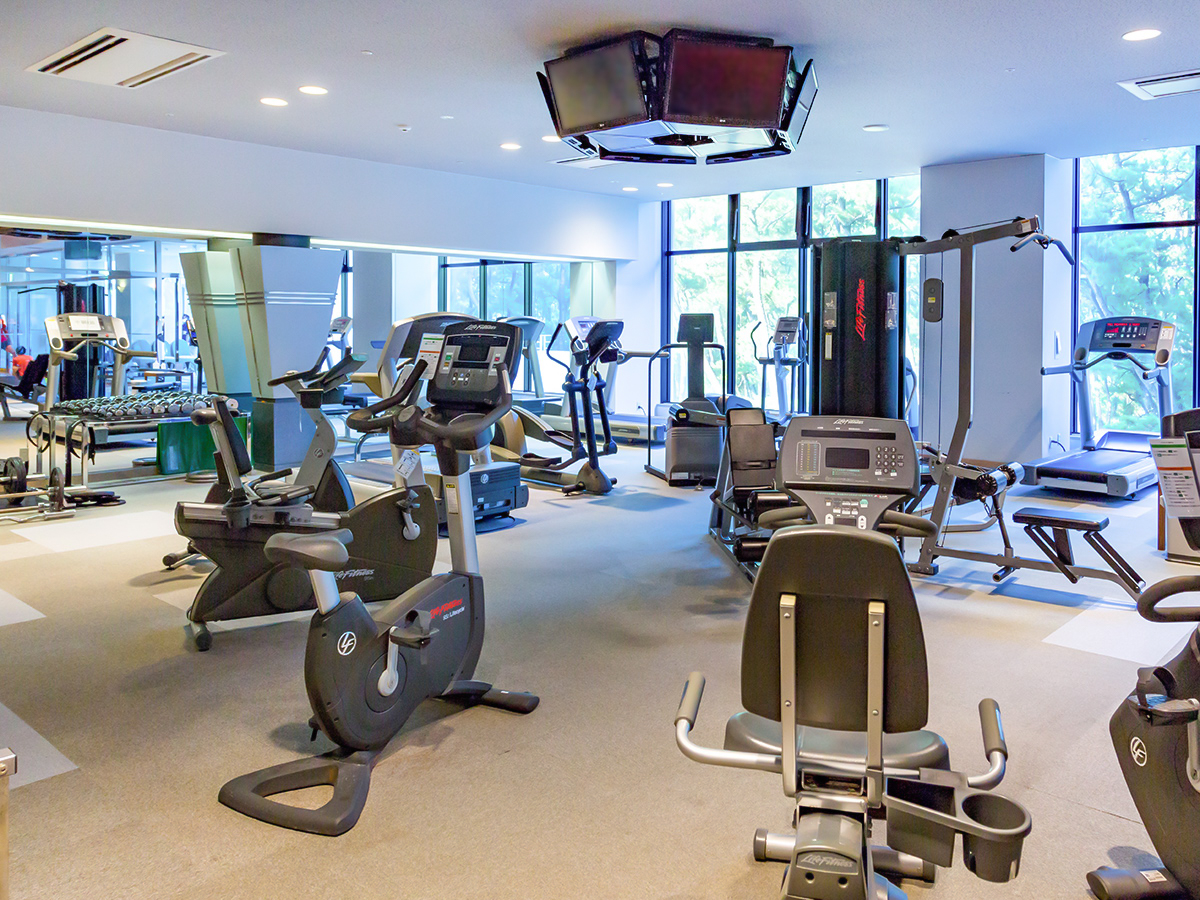 フィットネス一ッ葉　ジム