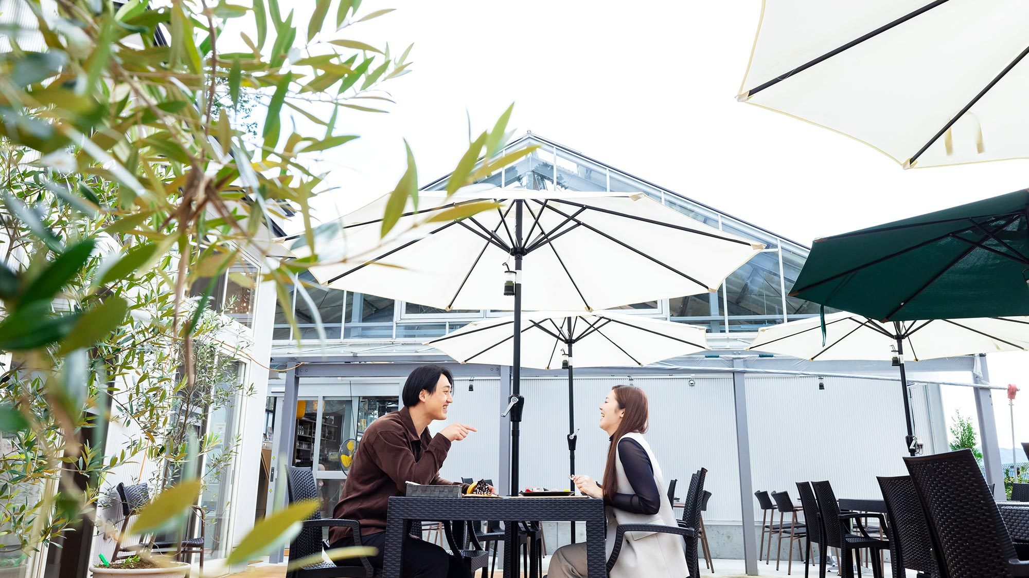 【フードホール食事券2500円付】夕食はお好きな料理をチョイス♪朝は時間に追われずのんびり