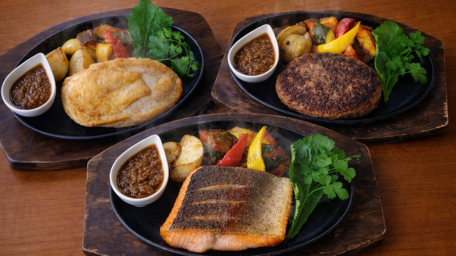 【ザ・ステーキテラス】メインは当日3種から選択！選べるメインディナー付きプラン