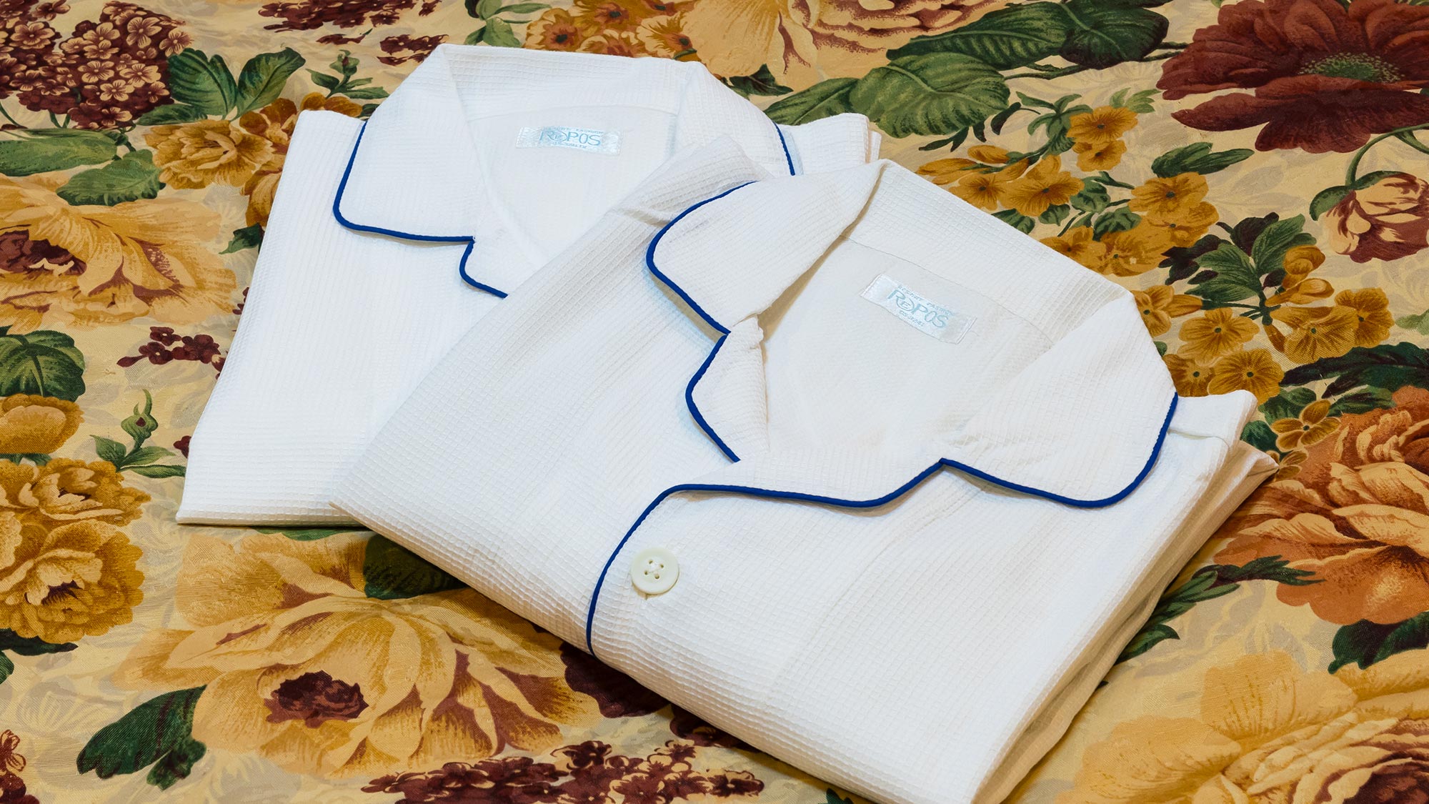 【共通設備】綿素材のバスローブ