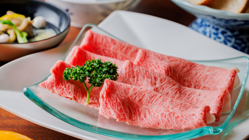 山形が誇る極上和牛を、すき焼きで。