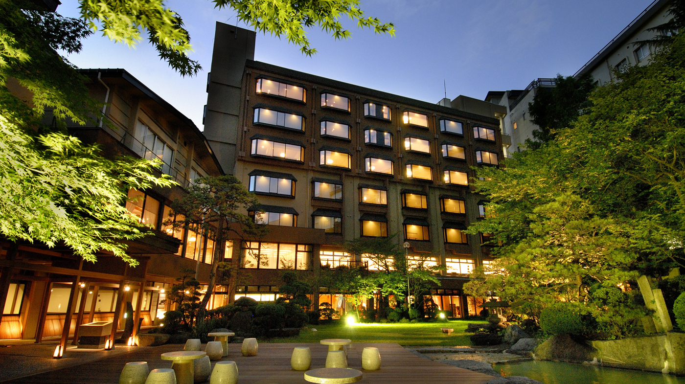 ほほえみの宿滝の湯　外観