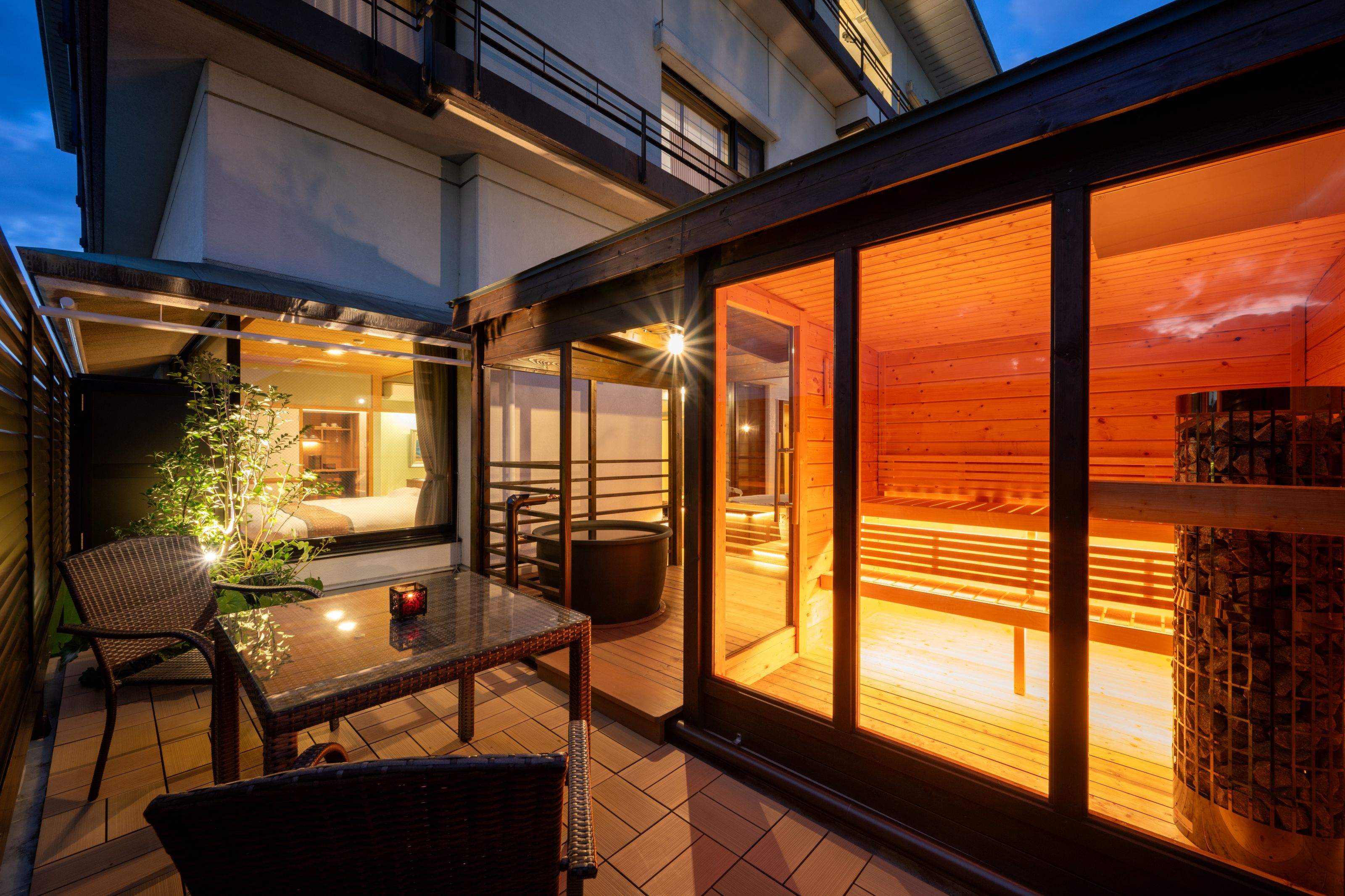 ルーフトップテラス＋サウナ付き和洋室