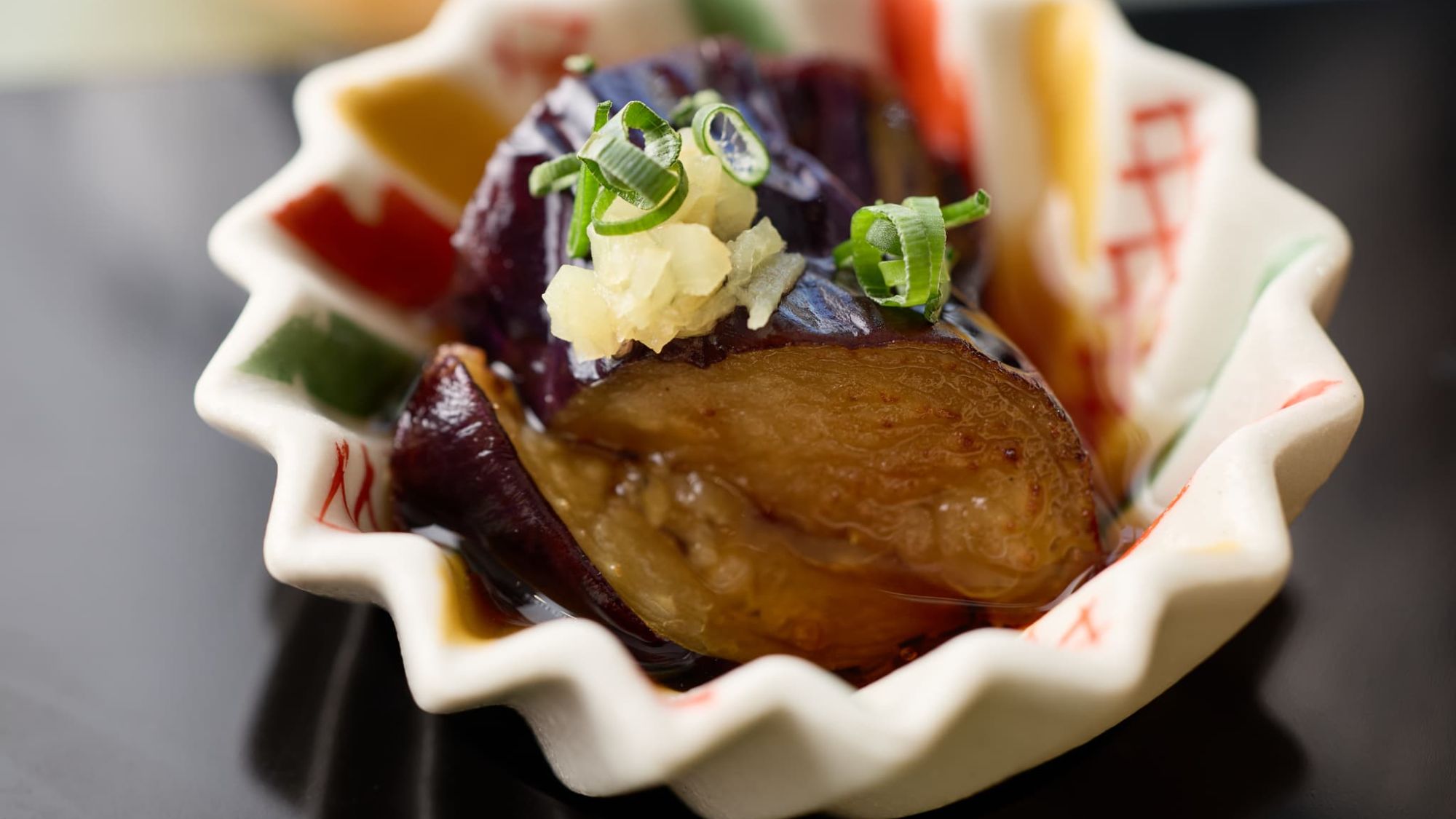 【朝食｜小鉢メニュー】手間暇かけて仕上げた季節の野菜。和食セットならではの奥深い味わい。
