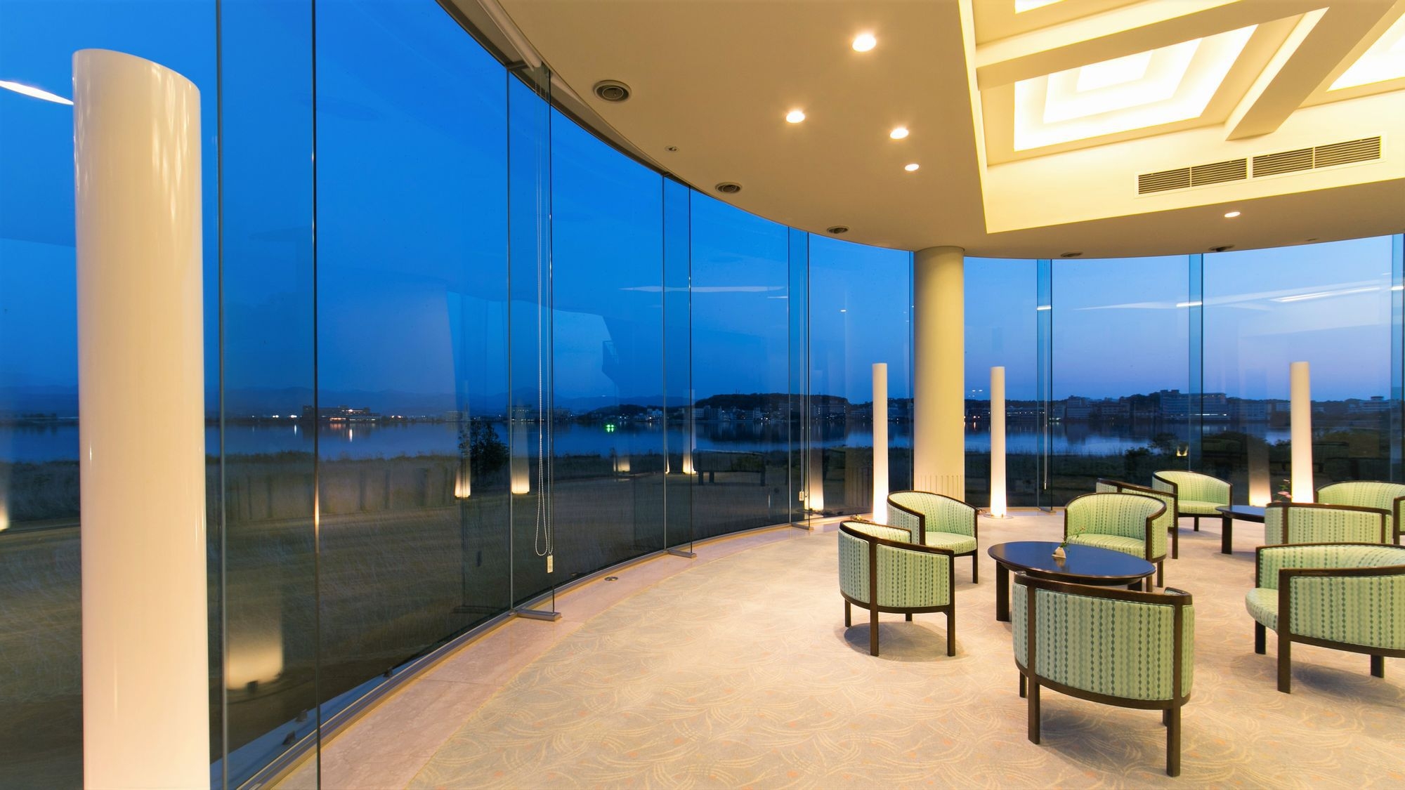 【直前割◆素泊り】ボトル茶特典付き★JR加賀温泉駅から車で15分！22時までチェックインOK♪