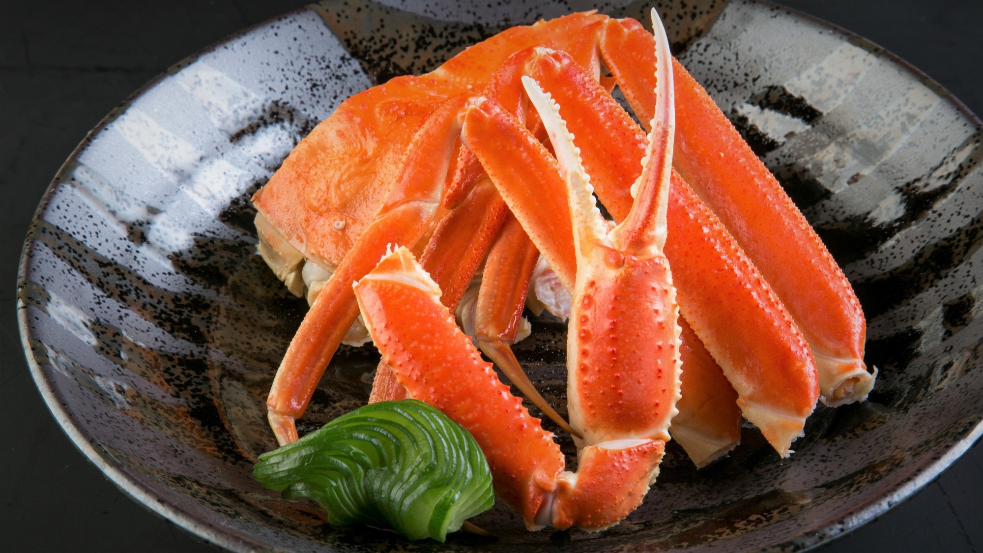 【11〜3月限定★まるごとズワイ蟹1杯付】季節のお料理とともに冬の味覚を堪能♪（会場食）