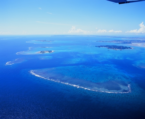 浜比嘉島周辺の海