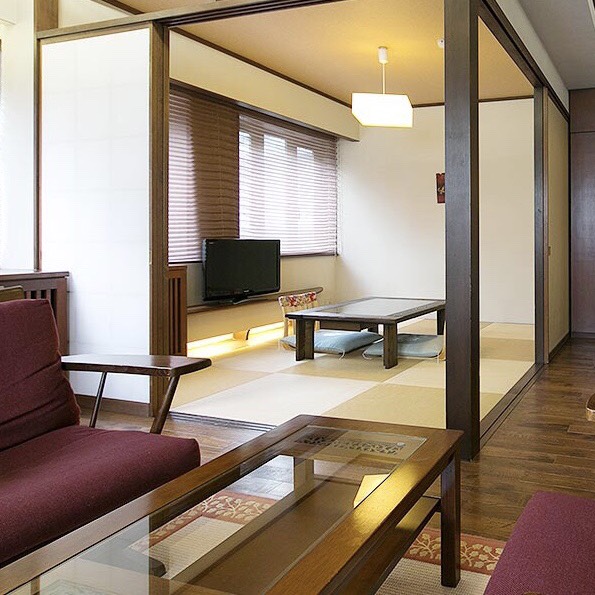 【露付／楓～kaede～】高pH温泉が源泉で楽しめる、洋間＋和室8畳のお部屋です。