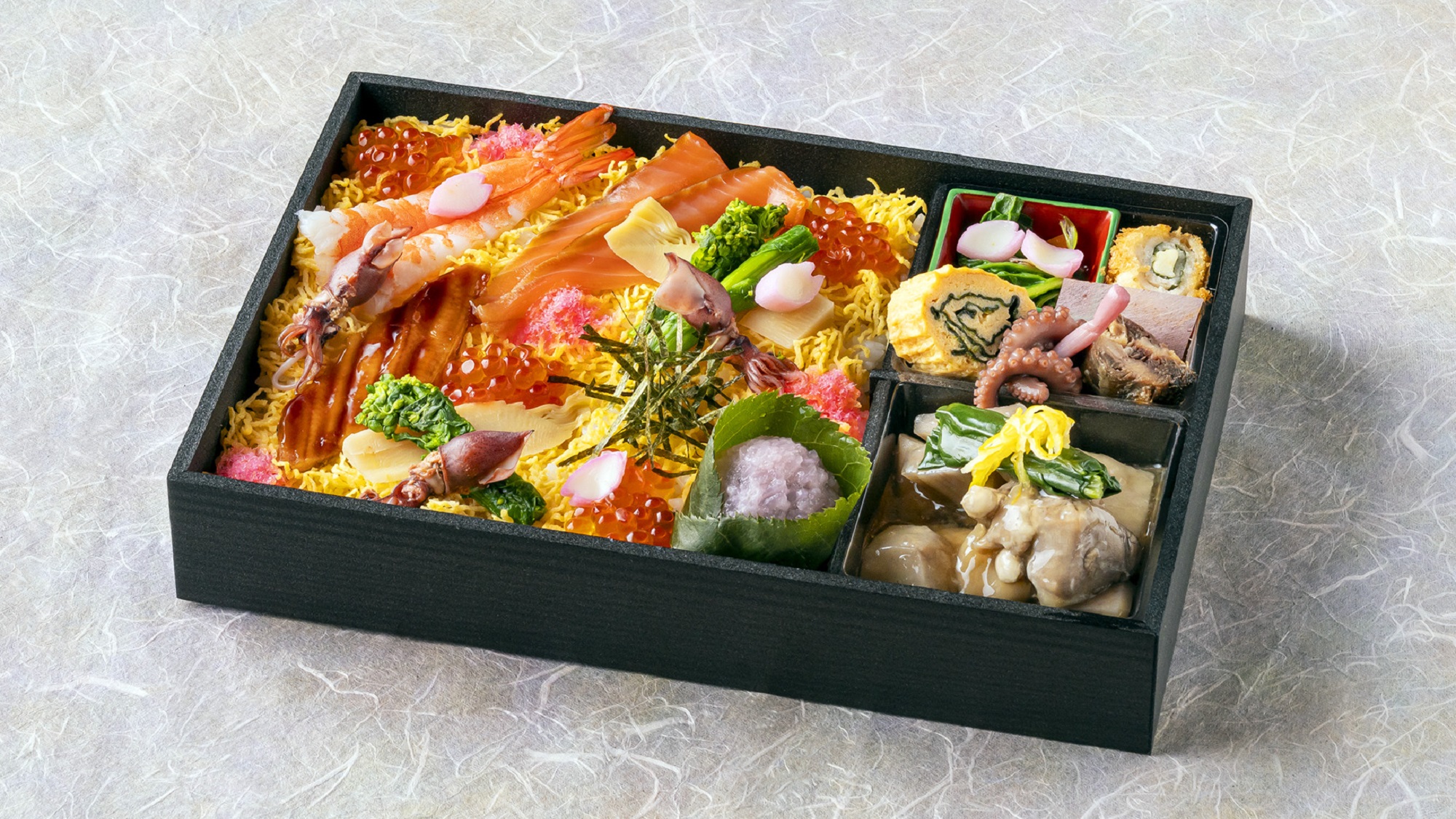 テイクアウト限定「ちらし寿司弁当」2200円