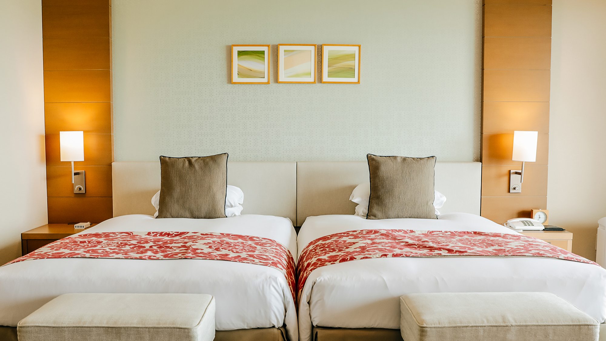 禁煙プレミアムツイン／ワイドビュールーム（コーラルウィング）