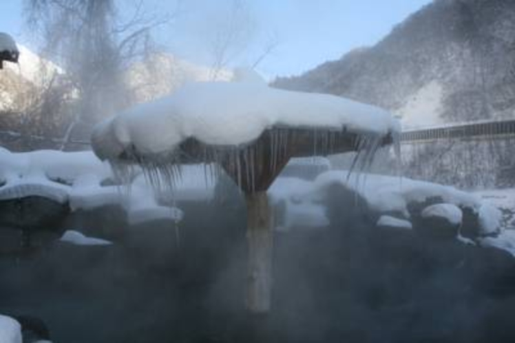 雪　風呂