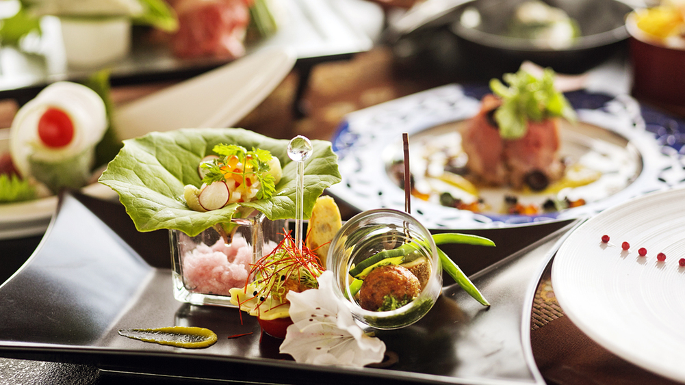 【選べる夕食が好評♪】＜味＆ボリューム大満足！＞5つの和洋創作会席で萩ならではの山海の幸を堪能しよう