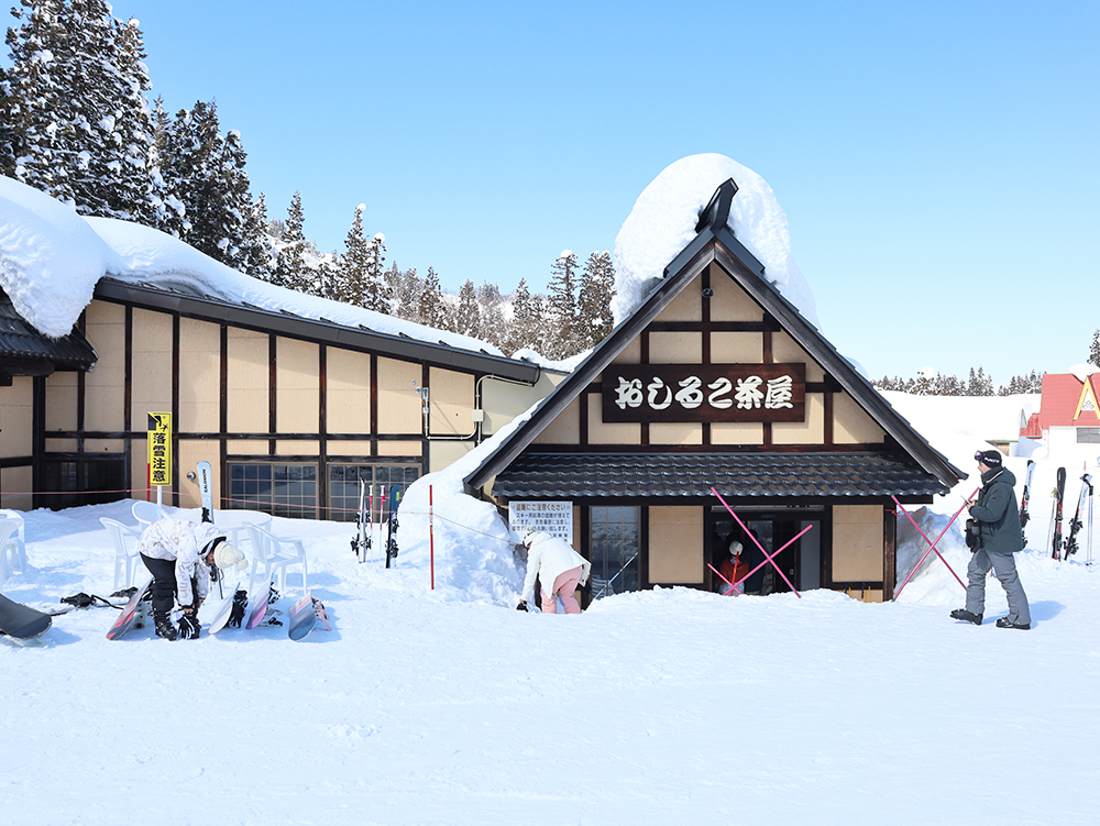 【おしるこ茶屋】ゲレンデレストラン