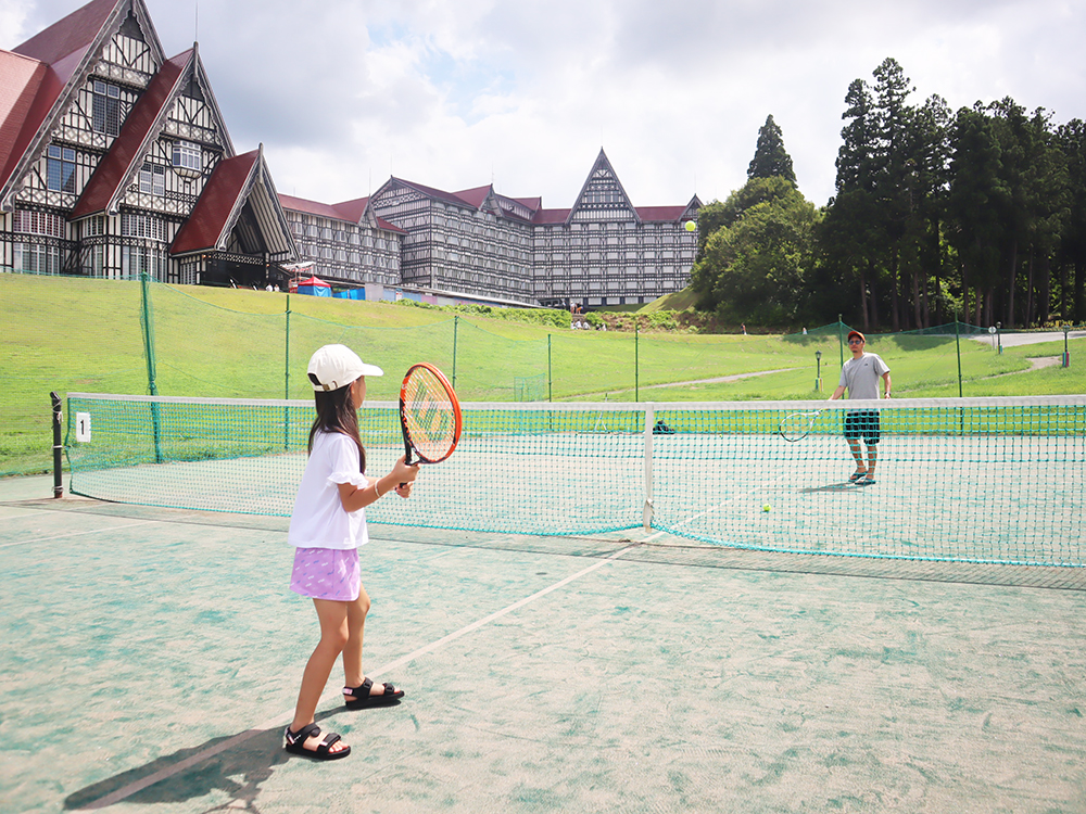 【テニス】（イメージ）※夏期営業