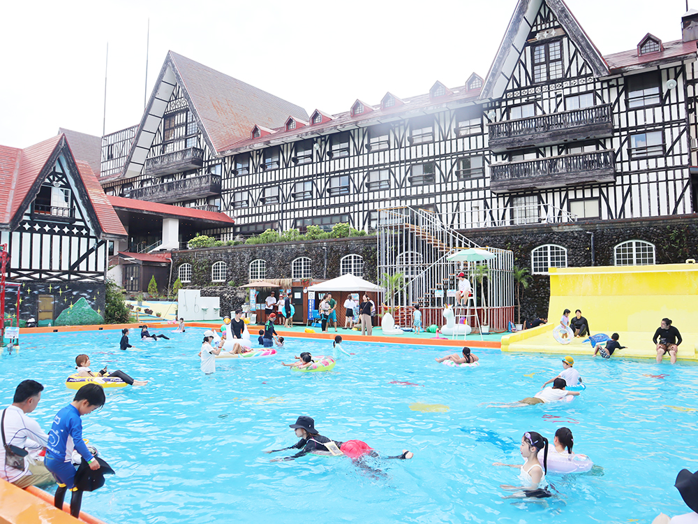 【アクアオアシス】（イメージ）※夏期営業