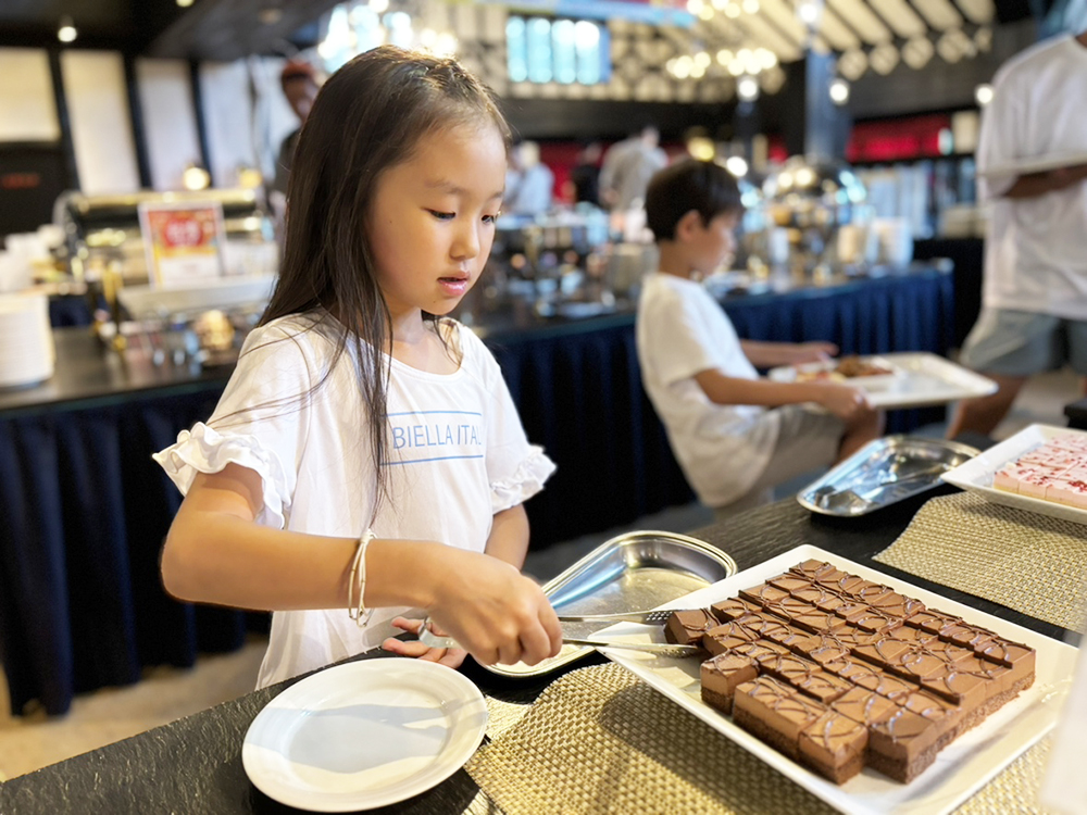 【ラ・セゾン】ビュッフェ（イメージ）