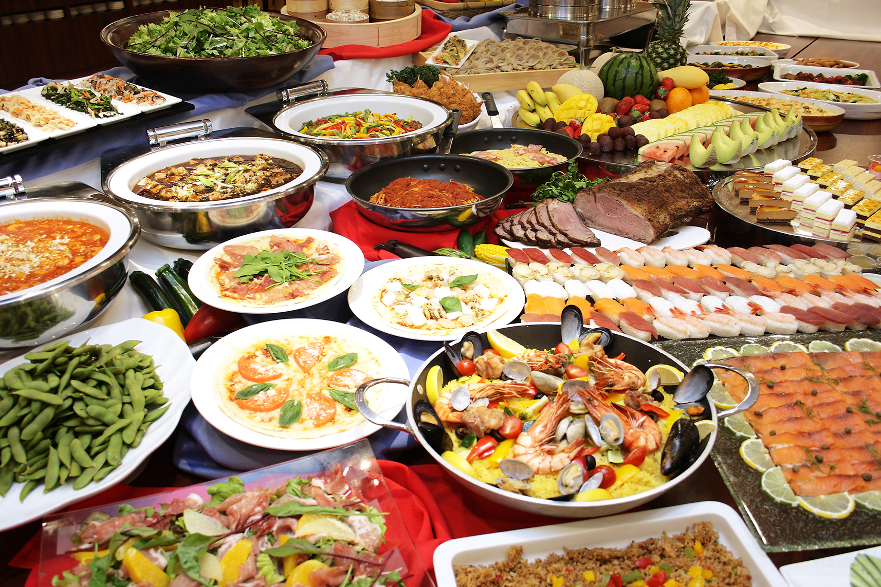 【夕食】ビュッフェ（メニュー・会場一例）