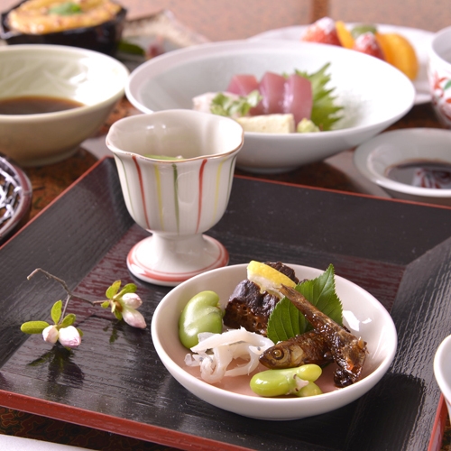 【日帰り夕食】京町家体感◆伝統の和を味わう、旬の京会席［個室食］