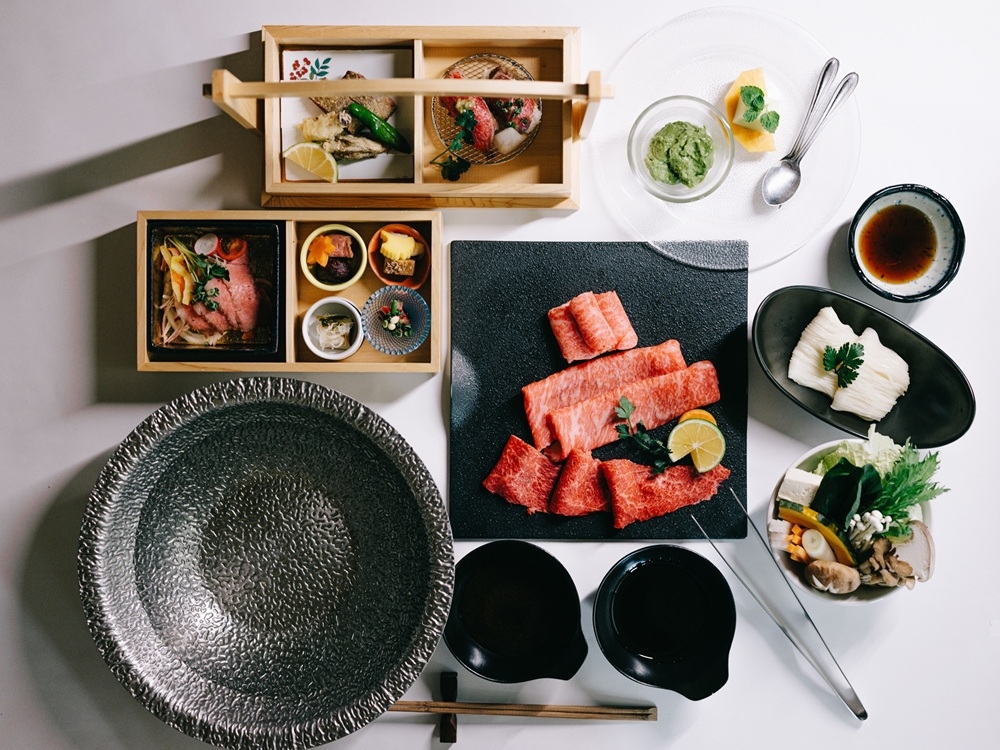 【1泊夕食付】美食楽しむミニマルステイ『Au Kurokawa』で”赤牛しゃぶ”コース「お子様不可」